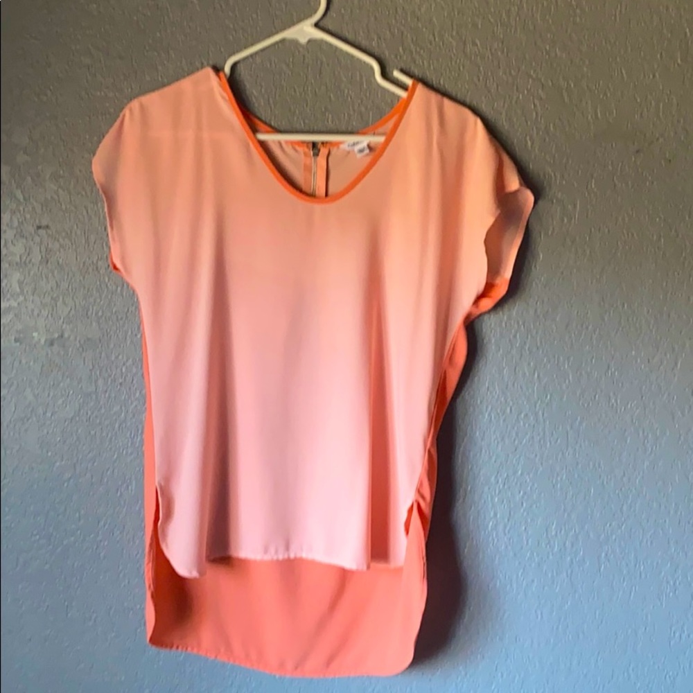 Two toned peach/pink shirt